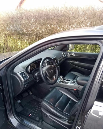 Jeep Grand Cherokee cena 107900 przebieg: 61000, rok produkcji 2018 z Ozorków małe 56